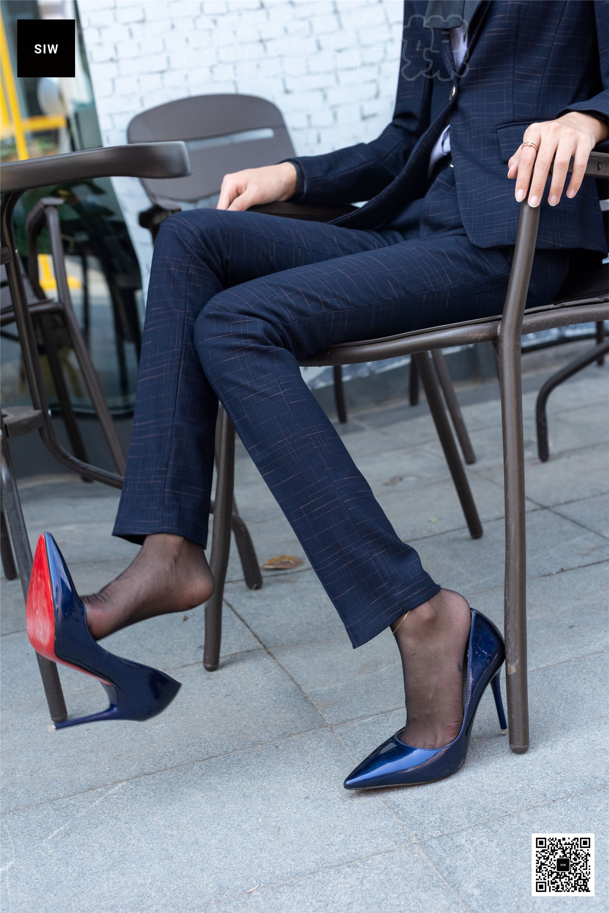 SIW斯文传媒 061 秋冬厚毛呢方格制服优雅修身西装套（蓉儿）